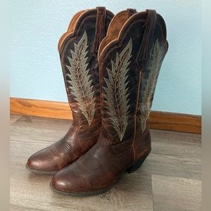Ariat simple cowgirl boots, size 8.5B